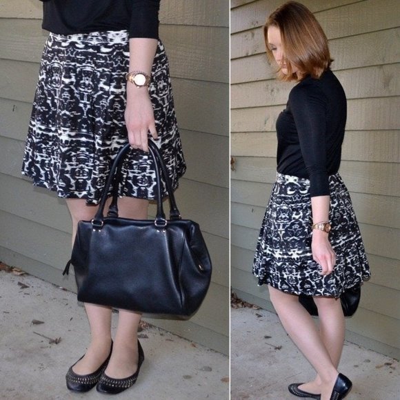 J. CREW Mini Skirt Ikat Batik Print Pleated A Line Satin Black White XS Size 2 - Picture 5 of 7